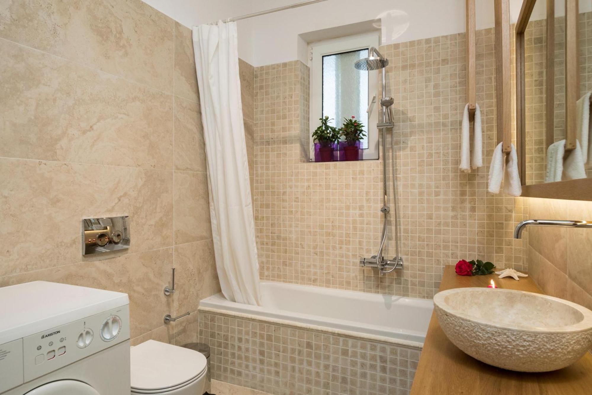 Stavrós Kiani Sea View Apartments מראה חיצוני תמונה